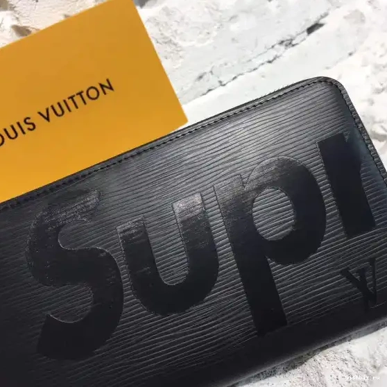 WIS Zip wallet Louis Vuitton supreme 0531